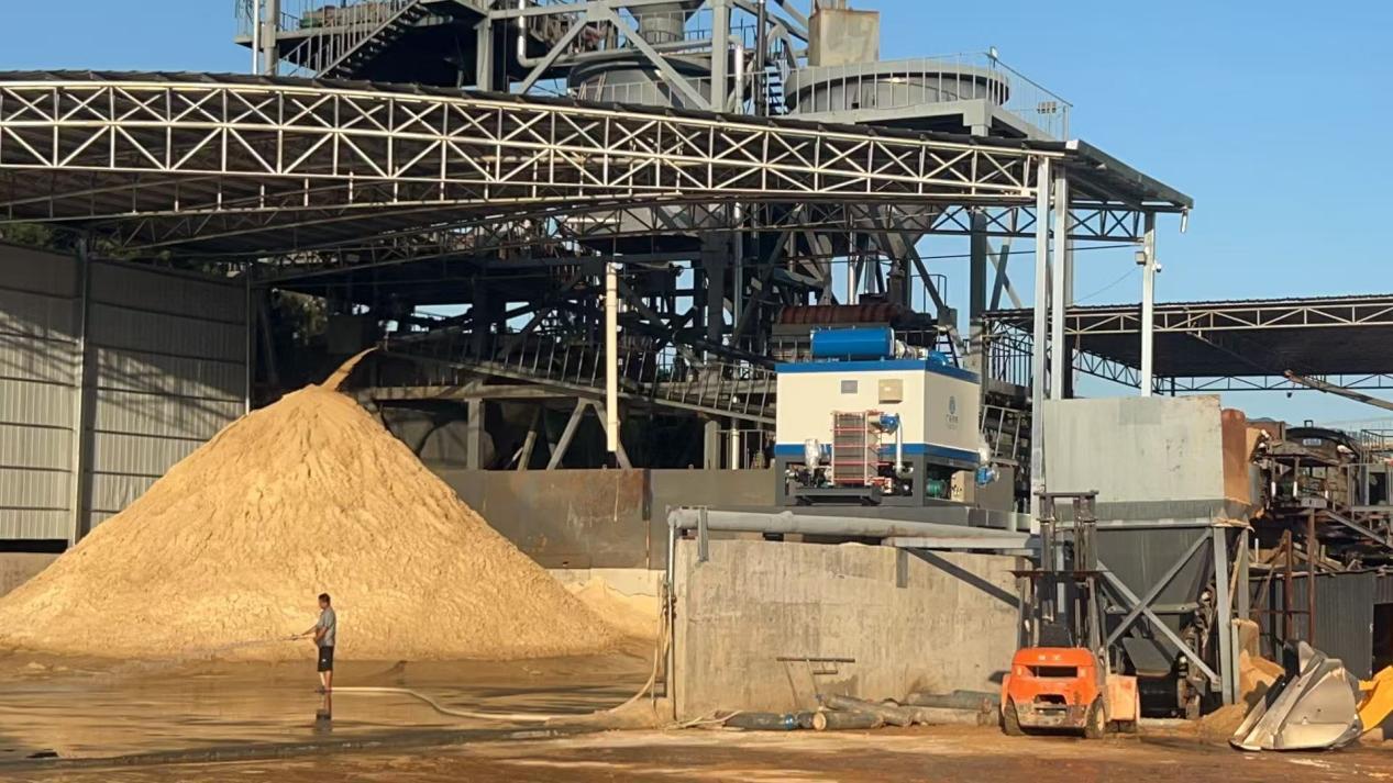 Client's non-metallic mineral purification site